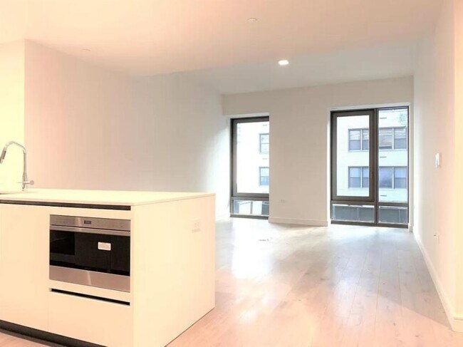 Building Photo - 2 bedroom in BROOKLYN NY 11226