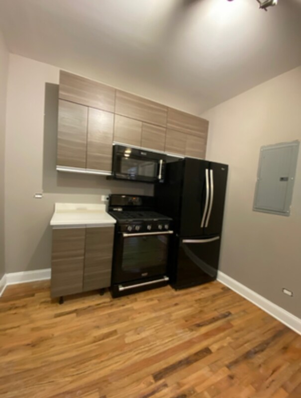 Foto del edificio - 6236 S King Dr
