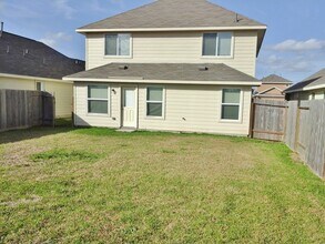 Building Photo - 5735 Post Oak Manor Dr