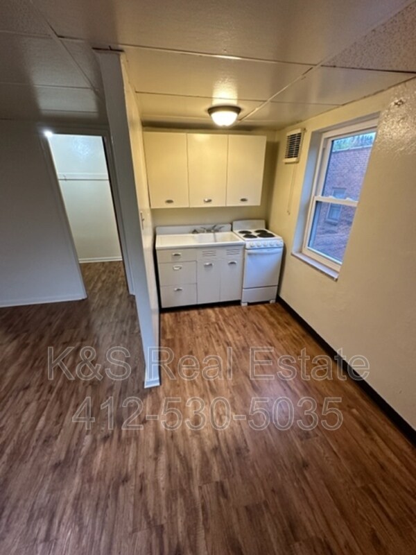 Building Photo - 115 Mt Lebanon Blvd