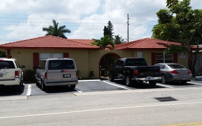 Foto del edificio - 4031 NW 30th Ter