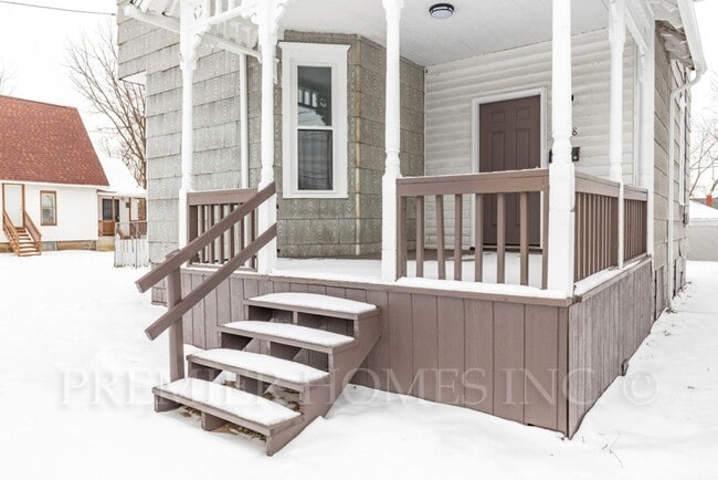 Building Photo - Charming 3BR, Two-Story Home in Canton, OH