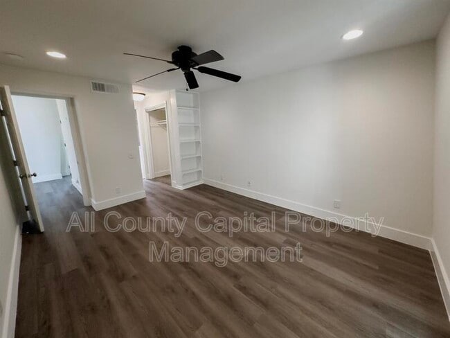 Building Photo - 2704 San Pedro St