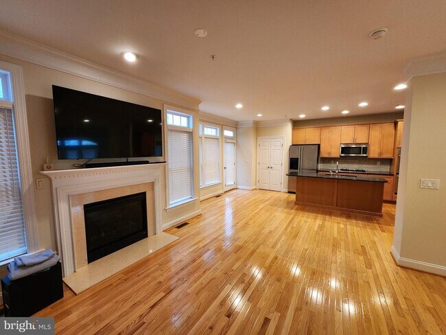 Foto del edificio - 9602 Silken Leaf Ct