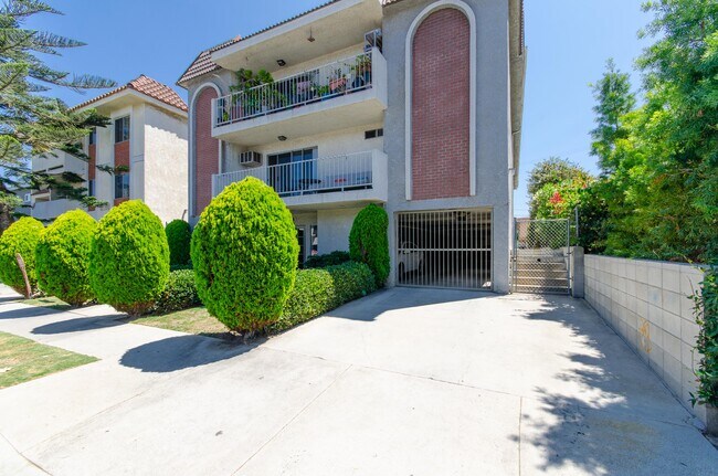 Foto del edificio - 12760 Caswell Ave