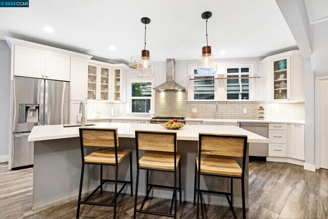 Foto del edificio - 4145 Emerald St