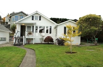 Building Photo - 3308a Harborview Dr