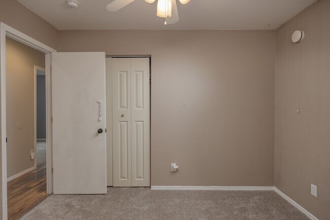 Foto del edificio - Charming 3-Bedroom Home in North Pole – Ne...
