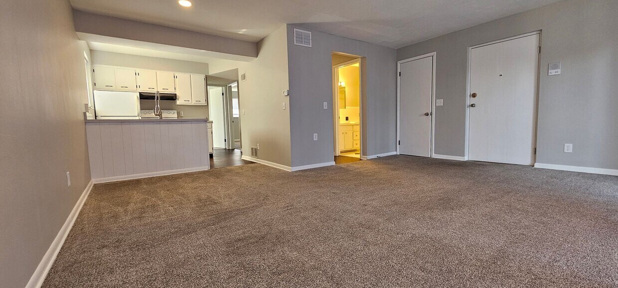 Foto del edificio - Spacious 2 bedroom 2 bath apartments in Harrison Township!