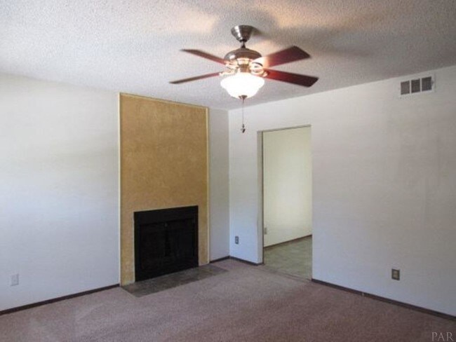Foto del edificio - 2811 Langley Ave