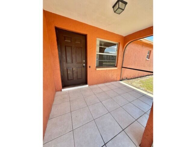 Foto del edificio - Move-In Ready!