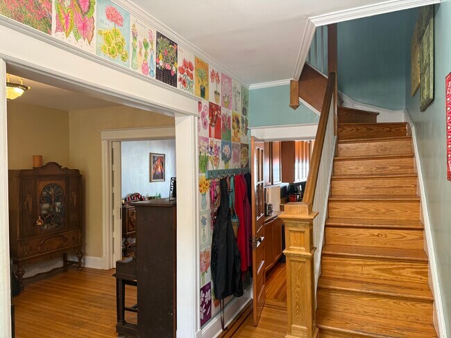 Foto del edificio - 320 Tennessee Ave NE