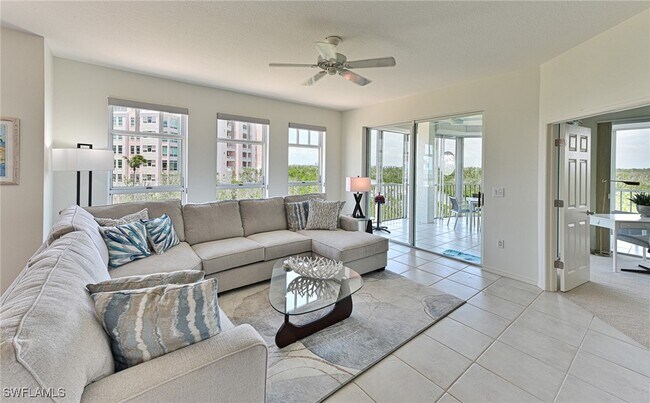 Building Photo - 262 Barefoot Beach Blvd
