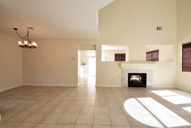Building Photo - Charming 3-Bedroom, 2.5-Bath Two-Story Home At Smoke Ranch!