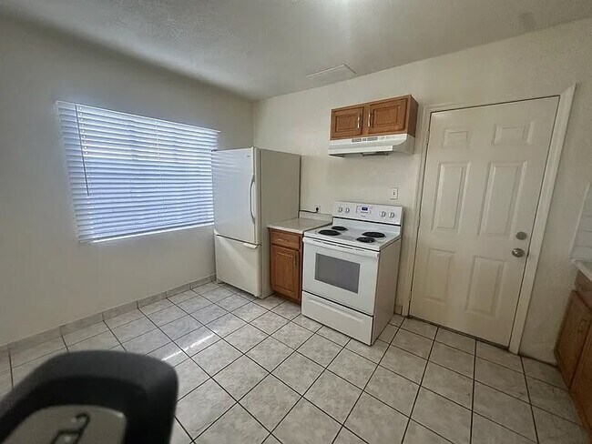 Building Photo - 7221 N 26th Dr