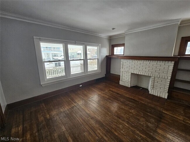 Building Photo - 414 E 146th St