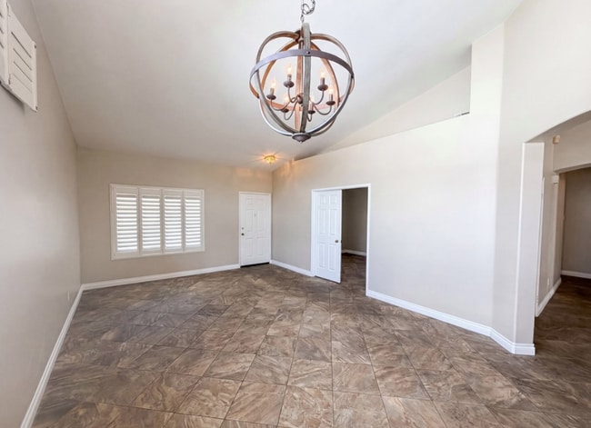 Foto del edificio - 3630 Vanderbilt Dr