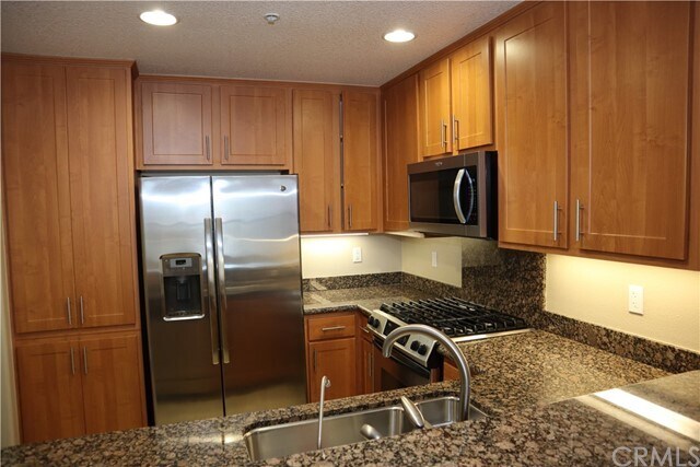 Foto del edificio - 12664 Chapman Ave