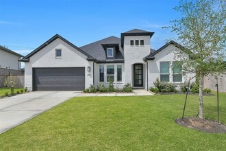 Building Photo - 1400 River Pt Dr