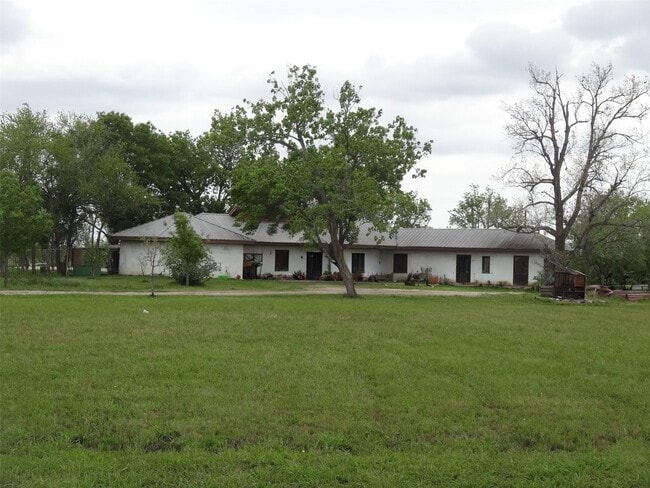 Building Photo - 40344 Harpers Church Rd