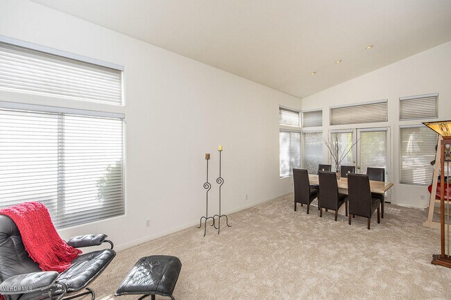 Building Photo - 27476 Revere Way