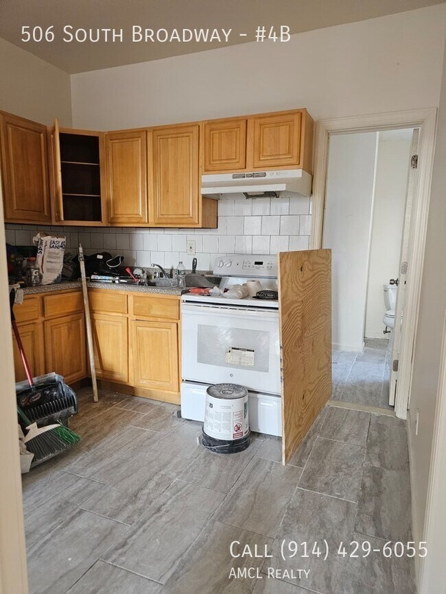 Building Photo - 506 South Broadway-#4B