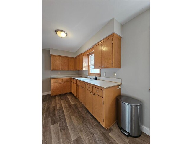 Foto del edificio - 7236 Harold Ave