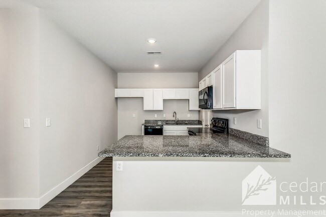 Foto del edificio - Brand New Twin Home Valley Center School D...