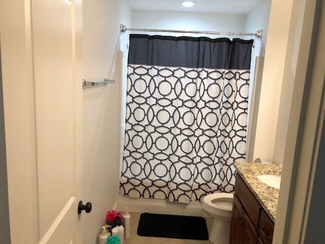 Building Photo - 208 Magnolia Villas