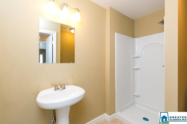 Foto del edificio - 5843 Walnut Grove Rd