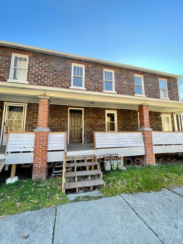 Foto principal - 724 E 7th Ave