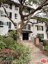 Building Photo - 1222 N Olive Dr