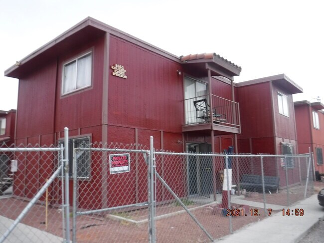 Building Photo - 3655 Kolendo Ct