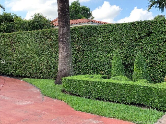 Foto del edificio - 20 Montilla Ave