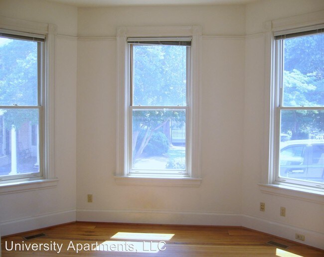 Building Photo - 1205 Wertland St