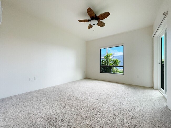 Foto del edificio - Pet Friendly 2-Bedroom Condo with Central ...