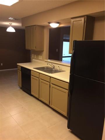 Building Photo - 1008 Ledgemont Dr