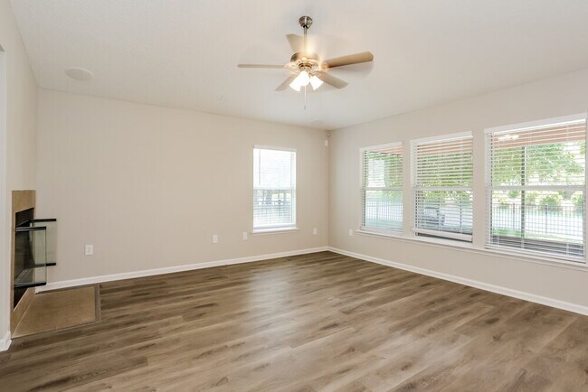 Foto del edificio - 3858 Marsh Bluff Dr