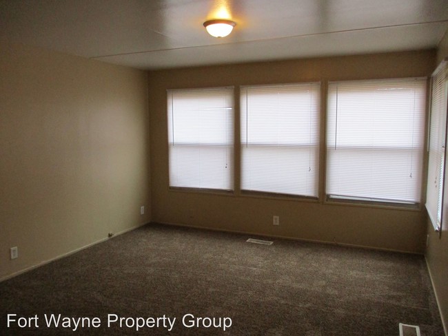 Building Photo - 1419 W Wildwood Ave