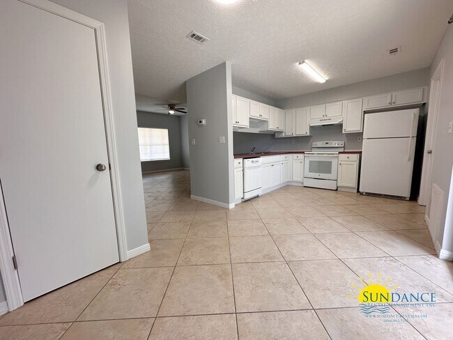 Foto del edificio - Charming 2 Bedroom Townhome in Fort Walton Beach!