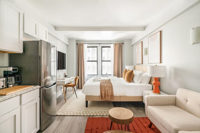 Building Photo - 240 W 73rd St