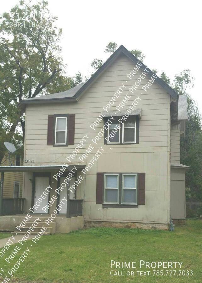 Building Photo - 212 N 12th St