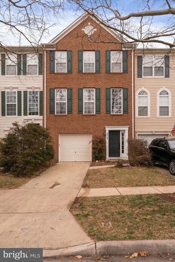 26147 Lands End Dr, Chantilly, VA 20152 Townhome Rentals in Chantilly