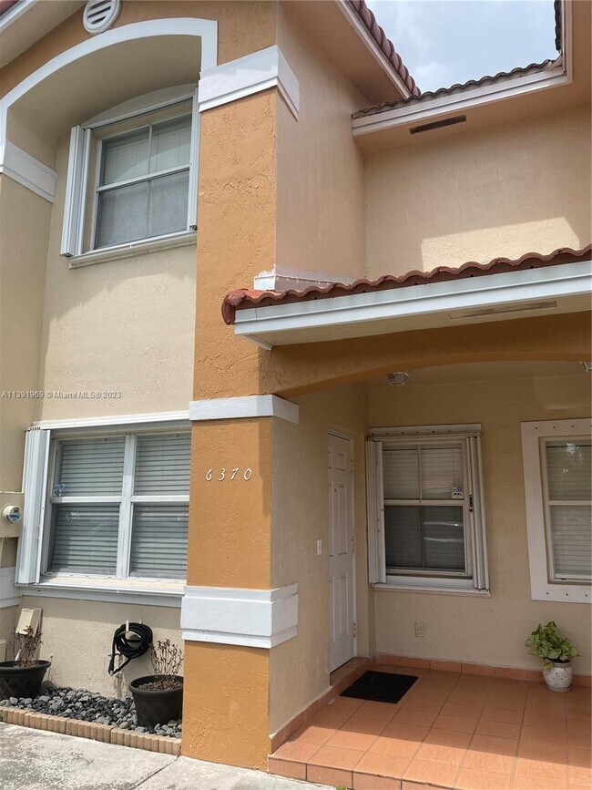 Building Photo - 6370 SW 138th Pl