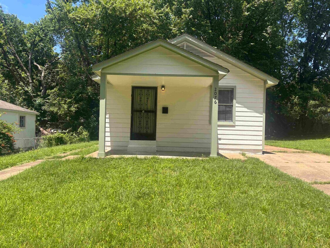 Foto principal - 2076 Goff Ave