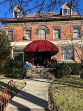 Building Photo - 407 S Aiken Ave