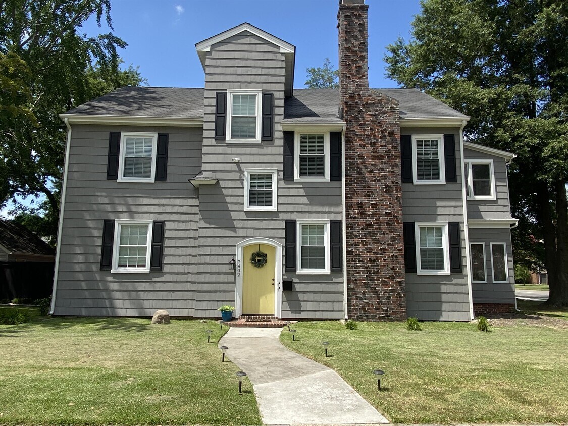 Primary Photo - 7402 Gleneagles Rd