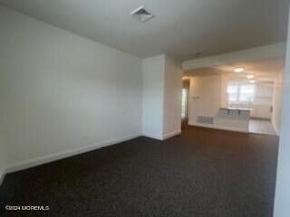 Building Photo - 624 Bay Ave