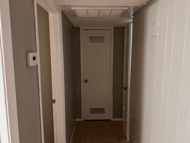 Photo - 1050 W. Allen Apartment