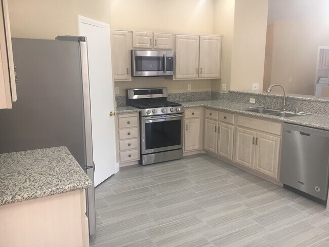 Foto del edificio - 1069 Vanlier Ln